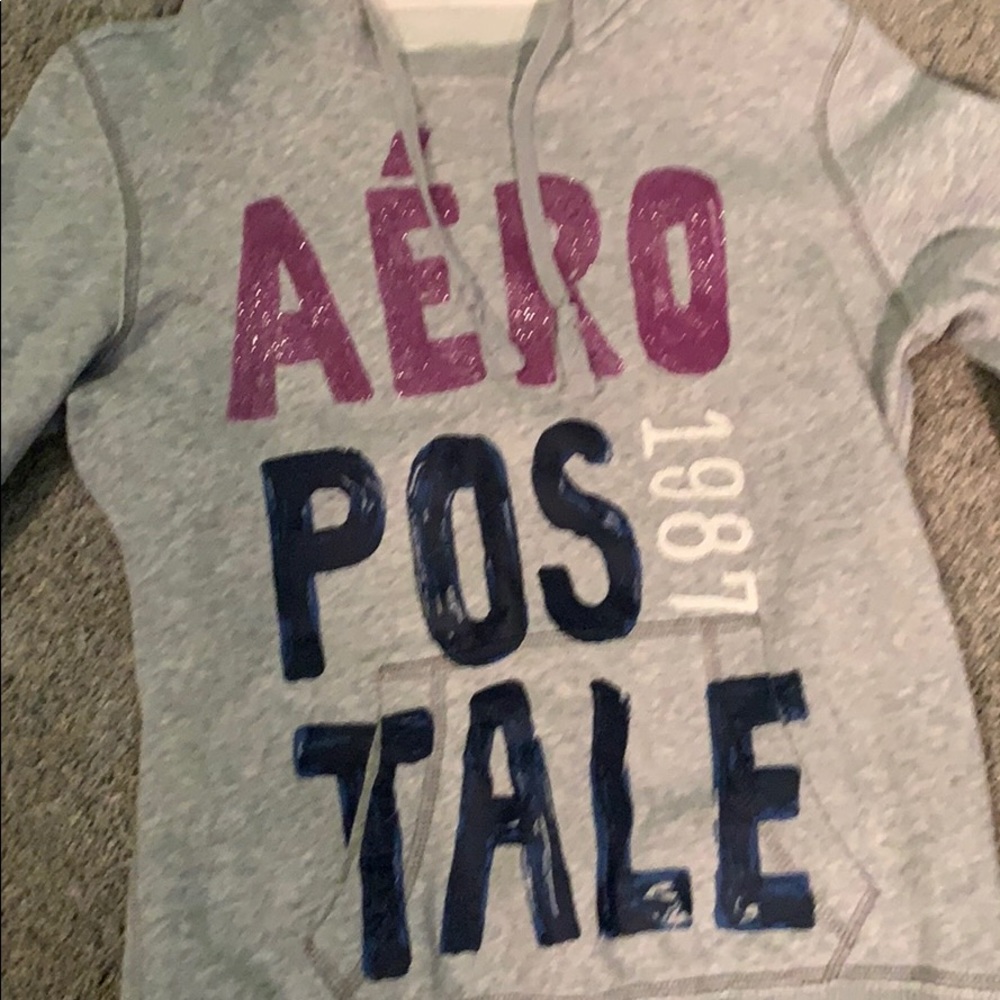 Sweatshirt - Picture 2 of 3